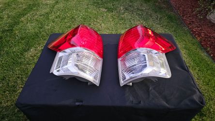 2012 Toyota a tundra tailights