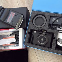 camera w flash 