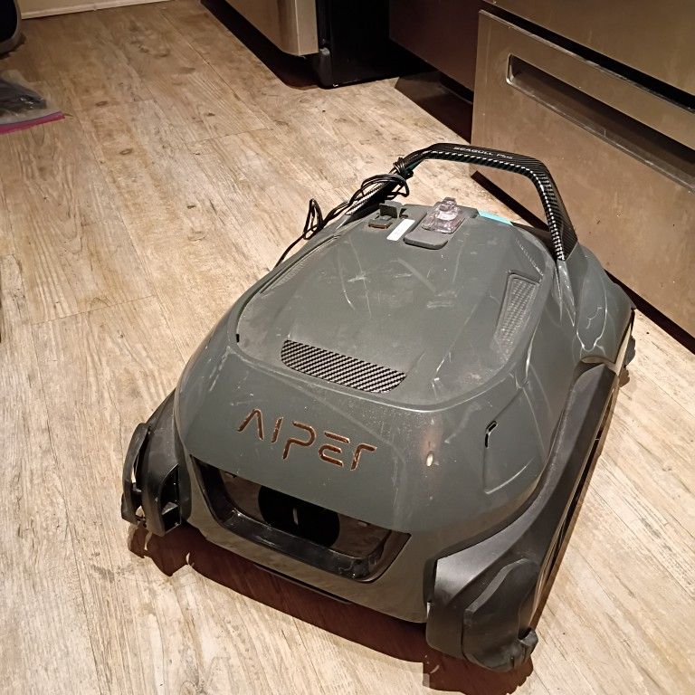 Aiper Seagull Plus Cordless Pool Vacuum Robotic Cleaner | Charger Included