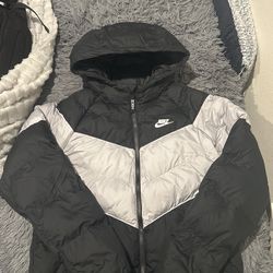 Kids Nike Puffer XL