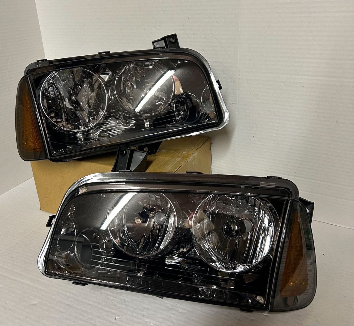 Headlights 2005/2010 Dodge Charger 