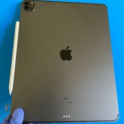 256GB Apple IPad Pro 12.9” 5th Generation ( M1 chip / XDR display / 2021) WiFi + cellular (5G/Unlocked) with keyboard, pen & Accessories (1TB $899)