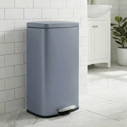 8 Gallon Step-on Trash Can, 30L Stainless Steel Kitchen Bin with Quiet Close Lid & Pedal. Blue/Grey
