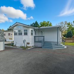 Water Front Home 2 Beds 1 Bath 