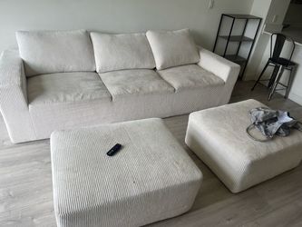 Couch with 2 ottomans