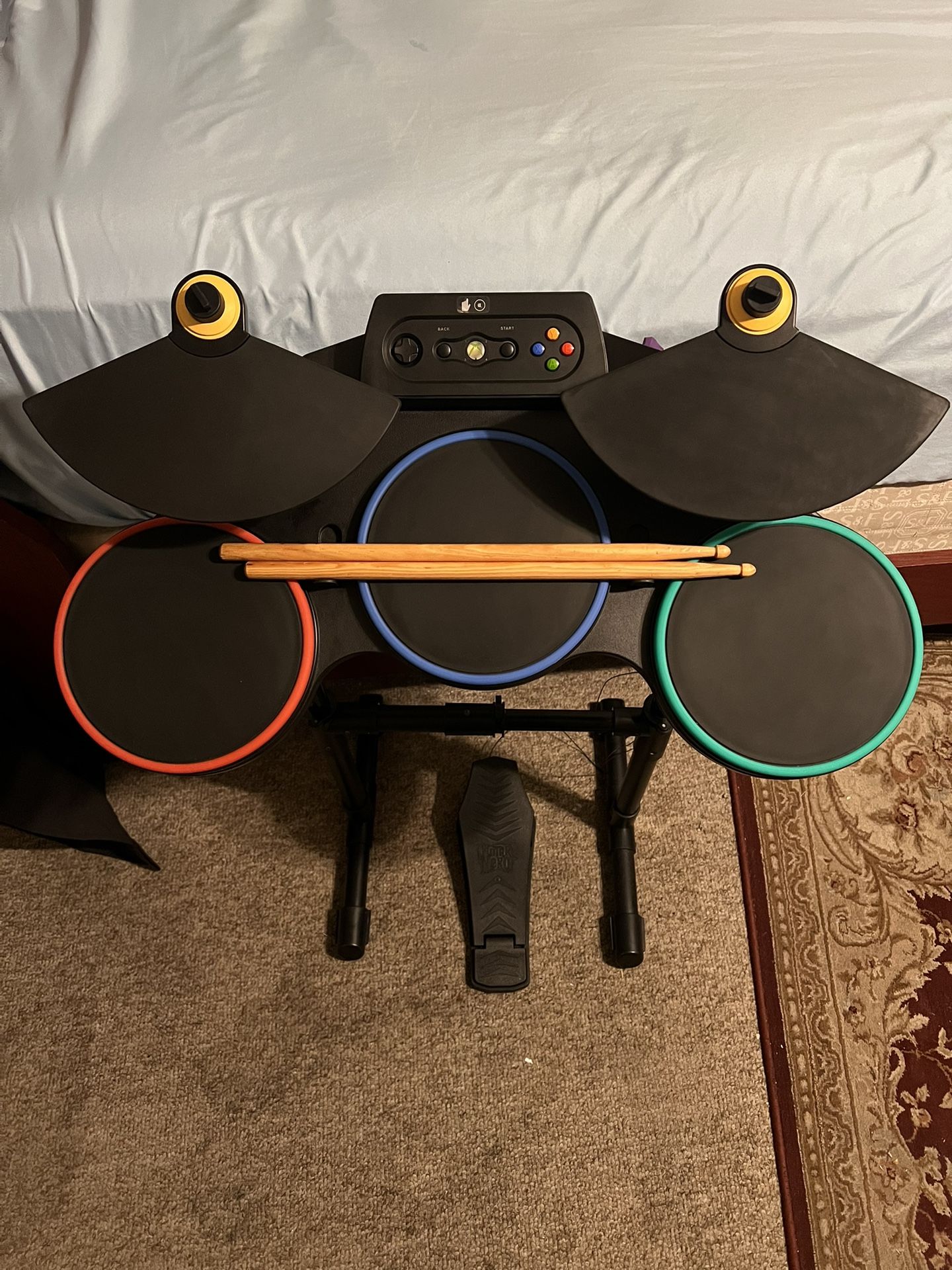 Guitar Hero World TOUR Wireless Drum Kit Controller XBOX 360 - TESTED! Stand & Kick Pedal