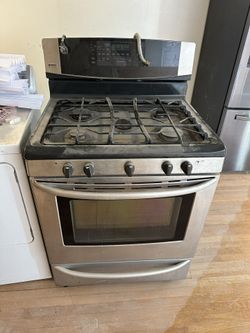 5 Burner Gas Range/ Oven For Sale - Kenmore