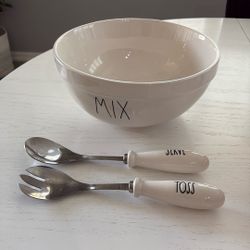 Ceramic Serving Set With Serving Tools
