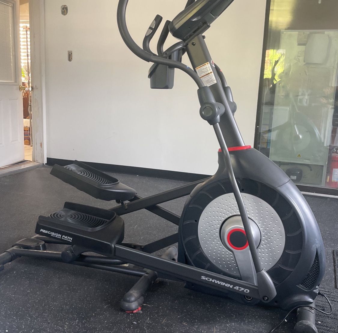 Schwinn 490 Elliptical