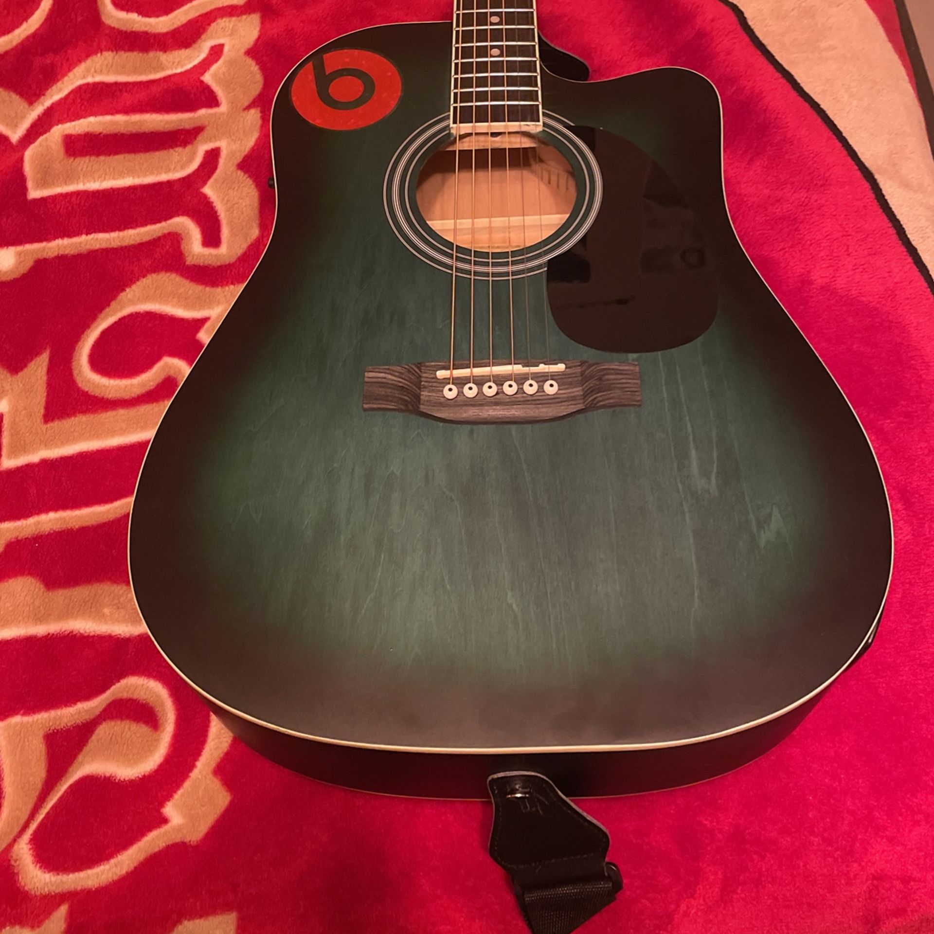 6 String Acoustic Guitar