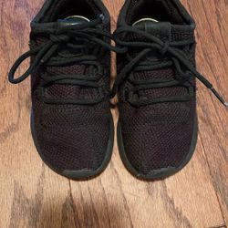 ADIDAS Kids All black Sneakers, size 8