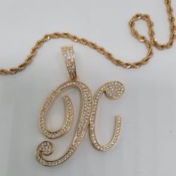 Gucy Large Letter Chain Necklace