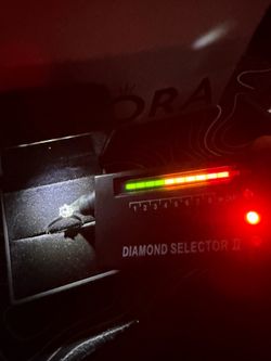 VVS1 Moissanite engagement ring