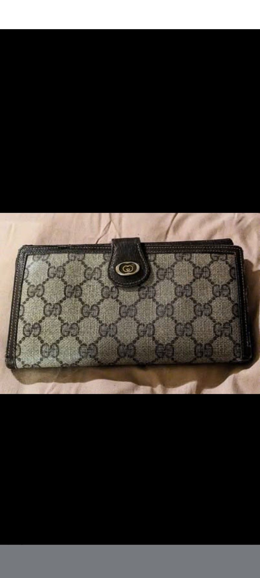 VINTAGE GUCCI TRI FOLD WALLET