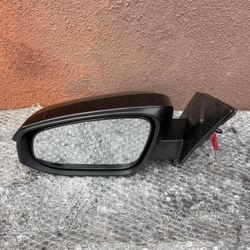 2014 - 2018 TOYOTA RAV4 LEFT DRIVE SIDE MIRROR OEM