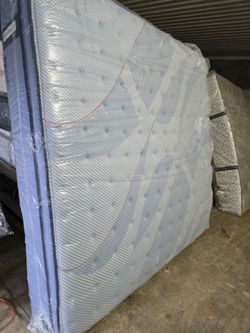 King Sizes Mattress new