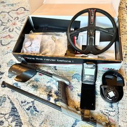 XP Deus 2 Metal Detector w. 11” Inch Coil + WS6 Headphones + Remote