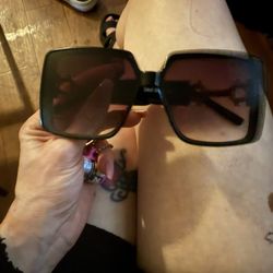 Women’s True Religion Sunglasses