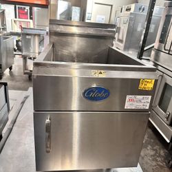 Globe Countertop Fryer 