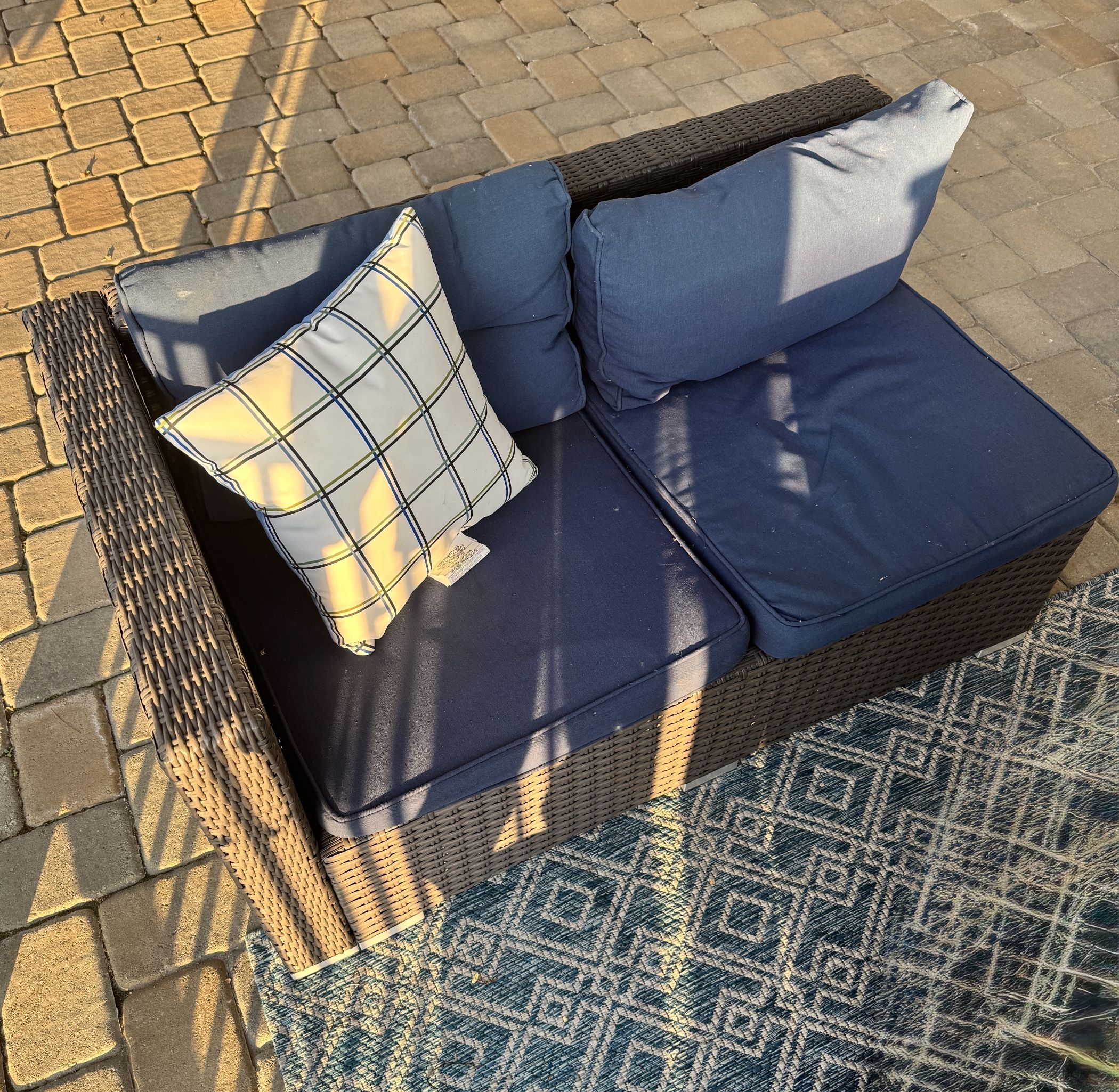 Outdoor furniture with cushions