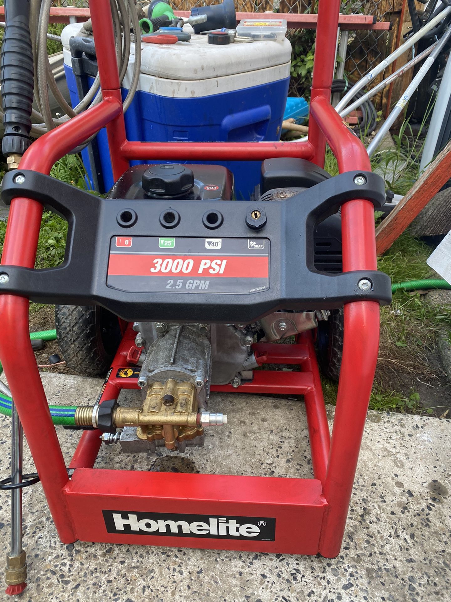 Homelite 3000 psi 2.5 GPM Pressure washer great condition!
