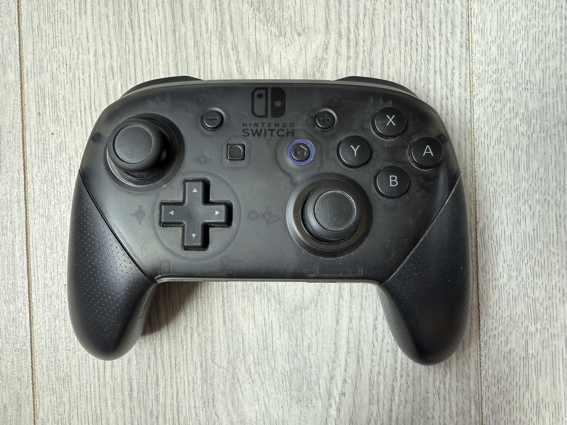 Nintendo Switch Pro Controller
