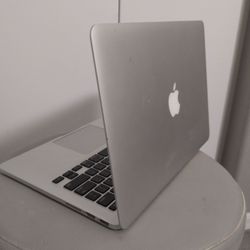 Macbook Pro 12,1 Intel Iris Graphics 6100 Retina 