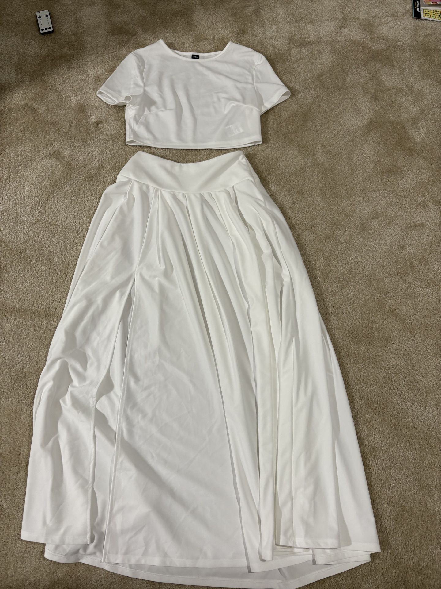Ladies size Small Shein white maxi skirt & short sleeve crop top set