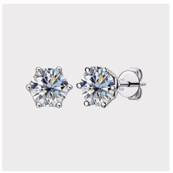 Moissanite Stud Earrings 0.5 ct