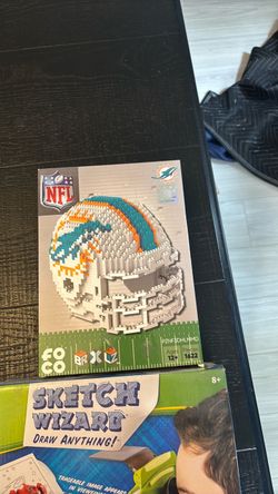 FOCO BRXLZ NFL Miami Dolphins Helmet Building Set
