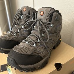 Merrell Waterproof Women’s Hiking Boots 