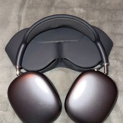 Apple Airpod’s Pro Max Headphones
