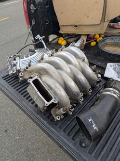 Ford Mustang Bullit Manifold 