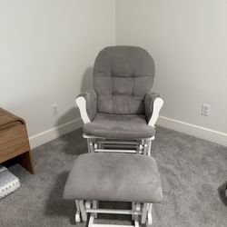 Rocking Chair 