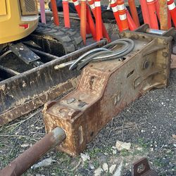2022 UB 312 Breaker 4,000lb Class