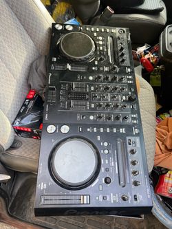Pioneer DDJ-S1 DJ Controller