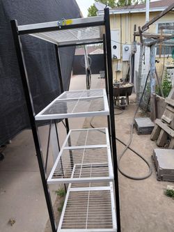 Origami shelf