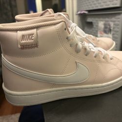 Nike High Tops Women Size 8