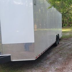 28 FT Enclosed Trailer