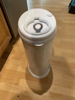 NEVER USED diaper pail
