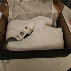 New Adidas 4.0 Hoops 