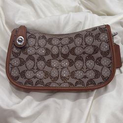 Coach Women's Crystal Signature Jacquard Swinger Chain Bag