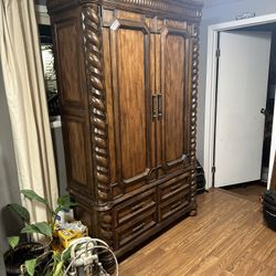 OBO! King Solid Wood Bedroom Set – Marble Tops – 6pc