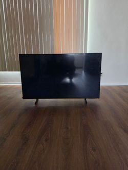 Like New Samsung 50" Crystal UHD 4K Smart TV