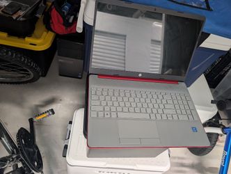 HP 15.6" Laptop: For Parts, Good Screen, Bad Motherboard