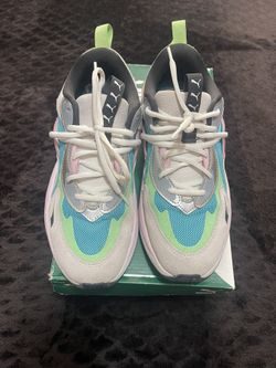 Ladies Puma Sneakers