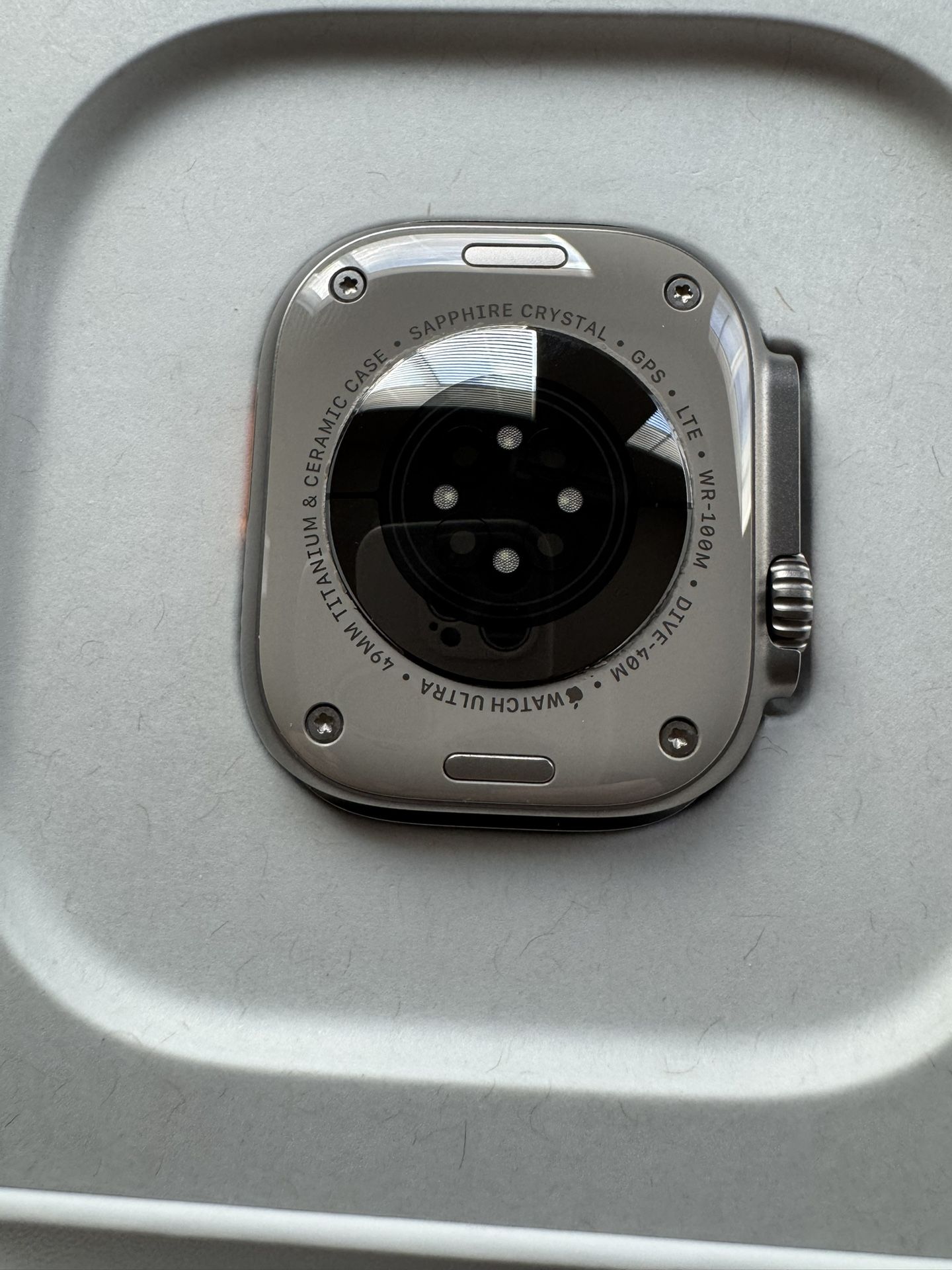 APPLE WATCH ULTRA 2 49MM TITANIUM OLIVE ALPINE LOOP GPS/CELLULAR