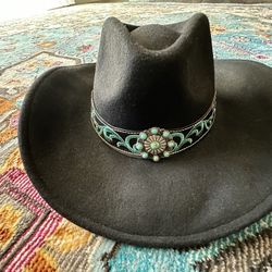 Female Turquoise Hat