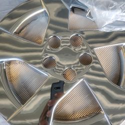 15in Chrome Wire Hub Caps As New See Pictures 5 Holes