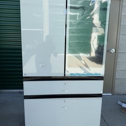 Samsung Bespoke Refrigerator With AI-Family Hub 23 Cu Ft.Counter Depth 
